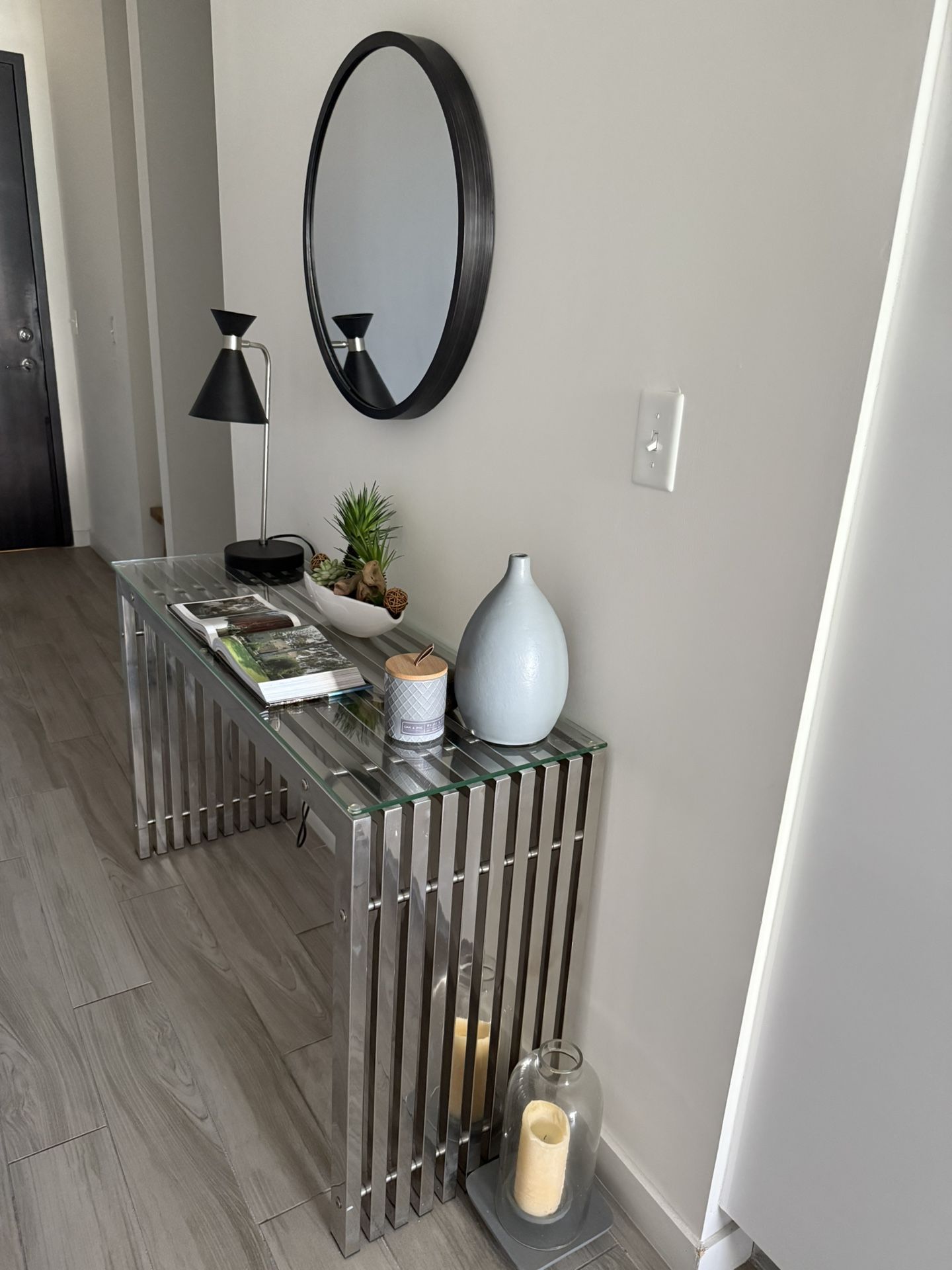 Modani Console Table