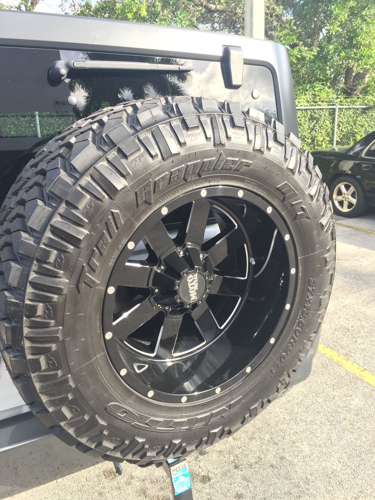 37X13.5R20 Nitto Trail Grappler