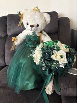Quinceñera teddy bear with matching floral brooch bouquet