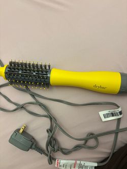 Drybar blowout brush