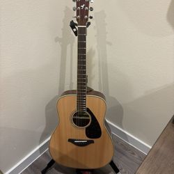 Yamaha Fg830