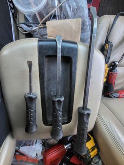 3 PIECE SNAP-ON Striking PRY BAR Set SPBS18A, SPBS12A SPBS8A 
GREAT CONDITION