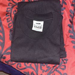 Small Black Longsleeve 