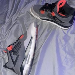 Jordan 4 Infrareds Size 9.5 (USED)