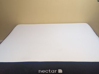 🔥 NECTAR CLASSIC HYBRID 12" MAT,TRESS - KI,NG SIZE 🔥65% off. Clearance. Free same-day delivery.