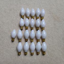 Bulk C7 / E12 incandescent light bulb Warm white