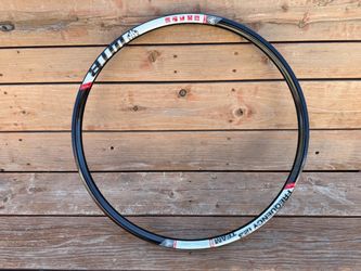 WTB Frequency i23 team bike rim