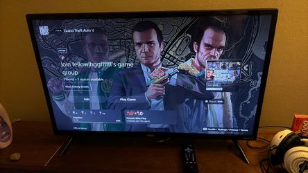 32 inch Roku onn tv