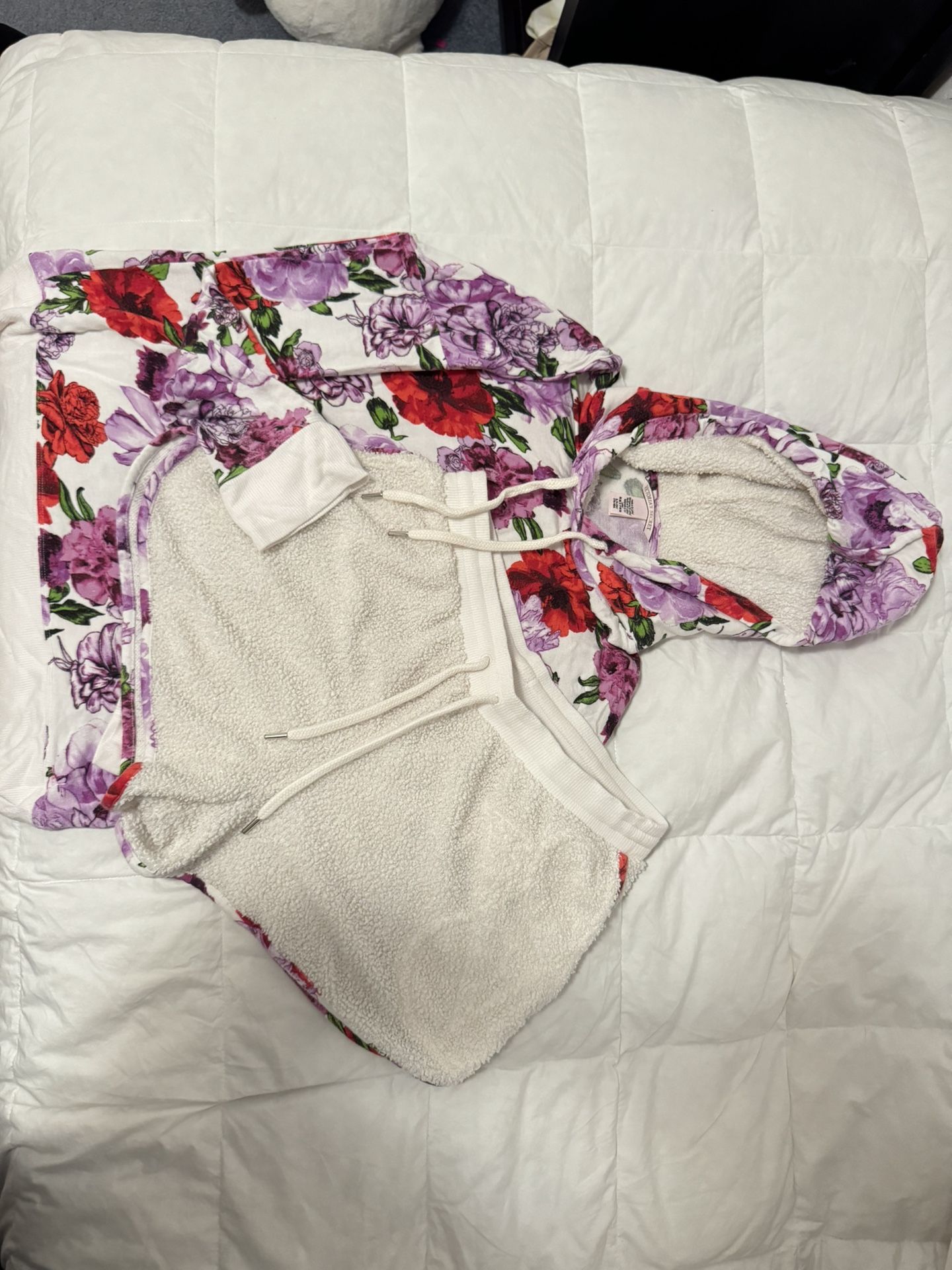 Victorias Secret Lounge Set