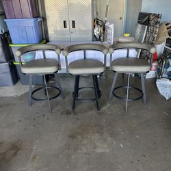 Bar Stools 26in 