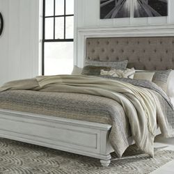 Kanwyn Whitewash Queen Upholstered Panel Bed

