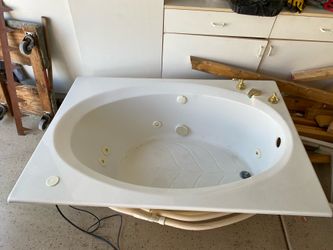 Bathtub with Jets