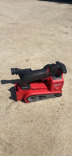 Milwaukee M18 FUEL 18-Volt Lithium-Ion Cordless Belt Sander (Tool-Only)