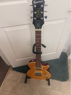 Epiphone Les Paul Special II w/built in tuner