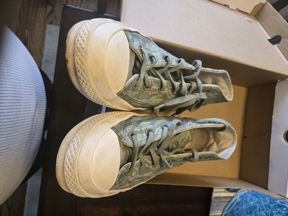 Undefeated X Converse