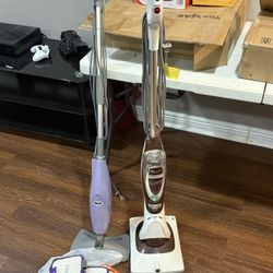 Hardwood Floor Cleans 