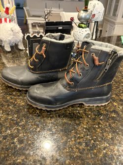 Sperry Snow Boots