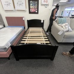 Twin Platform Bed Frame With Trundle 