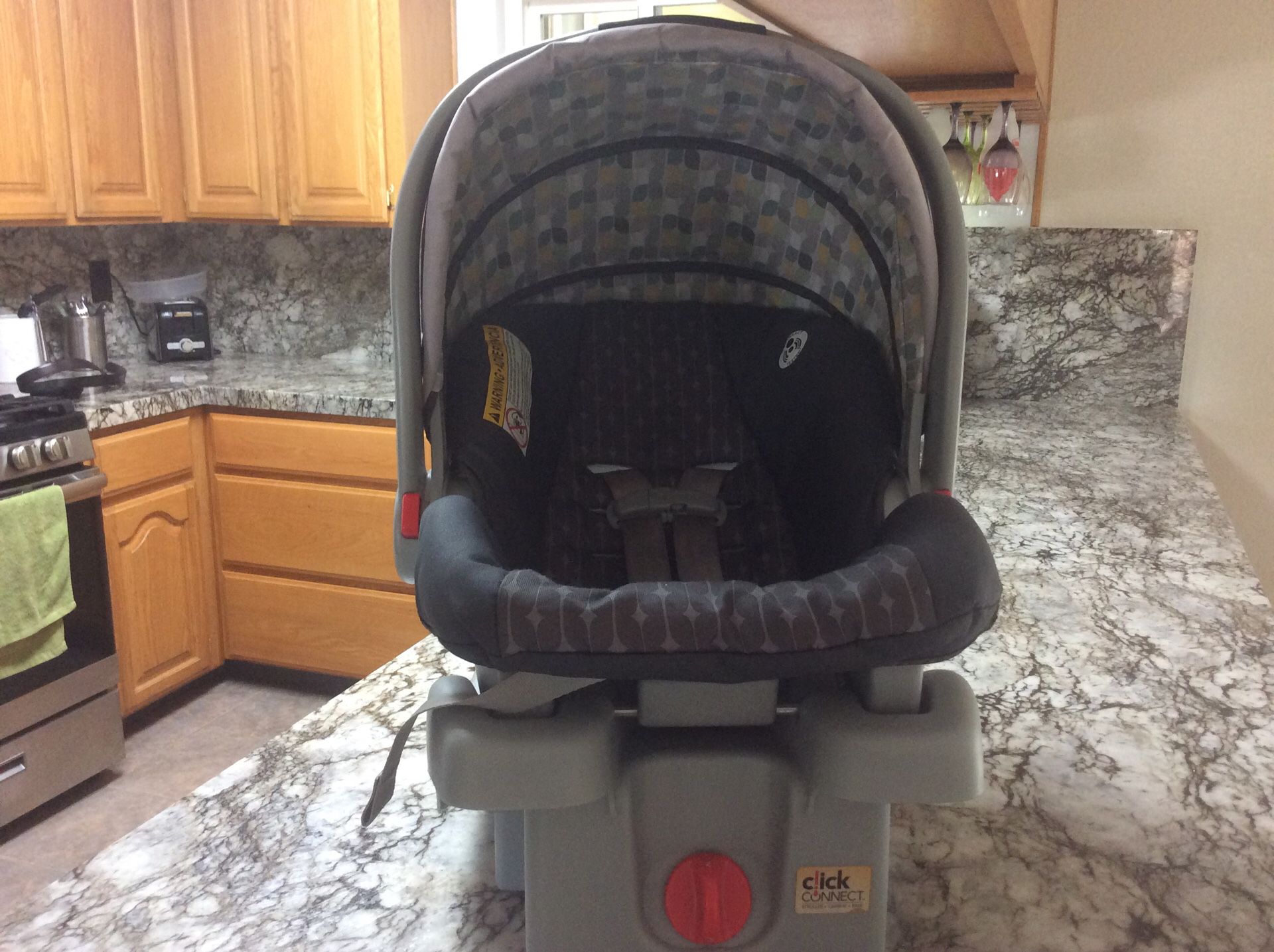 Click connect car seat with base