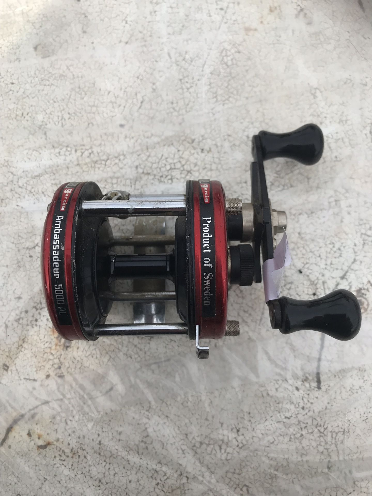 Fishing reel