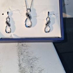Infinity  Necklace And Earrings 