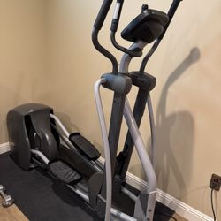 Elliptical SportsArt Fitness 807p