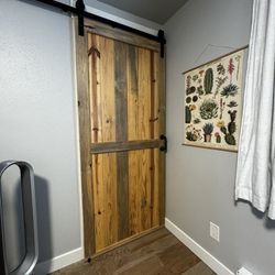 Wood Barn Door 