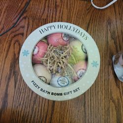 Fizzy bath bomb gift set