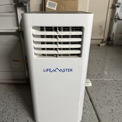Portable Air Conditioner - 10,000 BTU | Excellent Condition