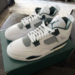 New Jordan 4 Retro Oxidized Green!