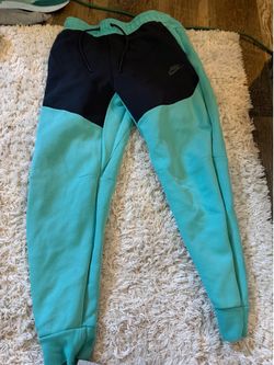 Men’s Nike Tech Sweat Pants Medium