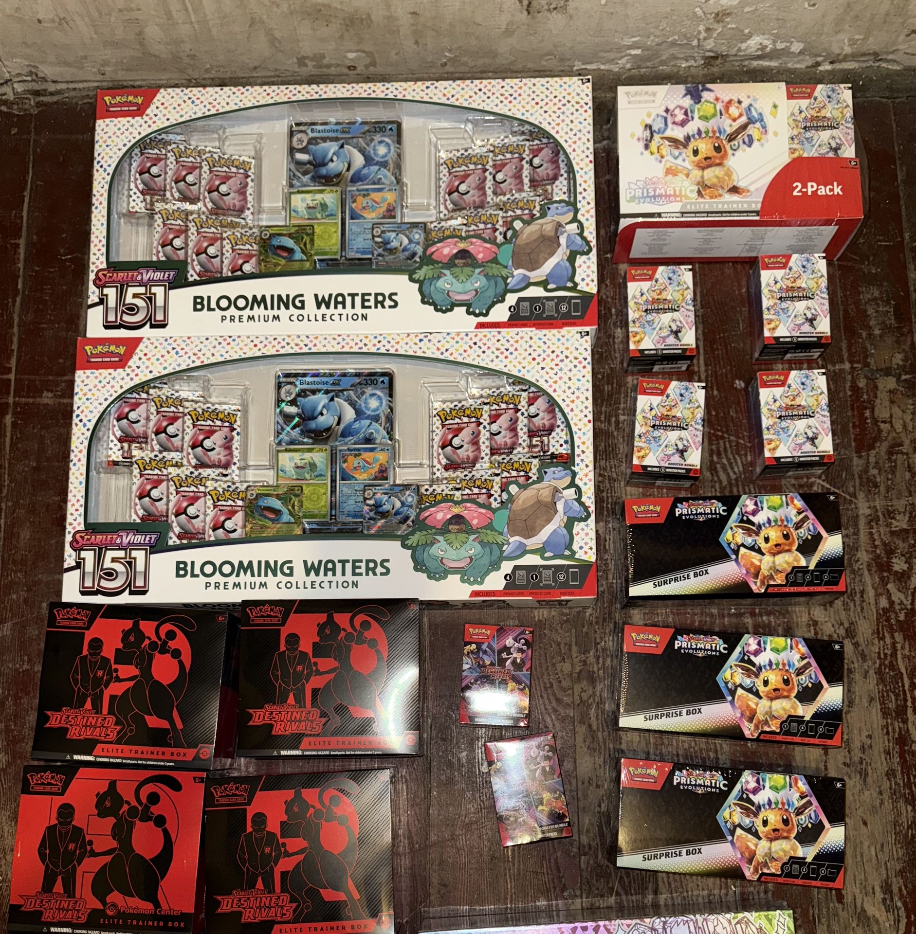 Prismatic evolution, Destined Rivals, Blooming Water 151 LOT