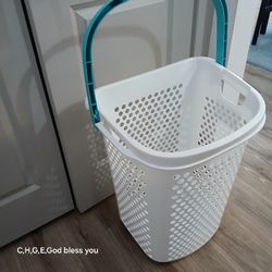 Rolling Hamper 