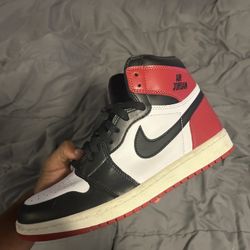 Jordan 1 Black Toe