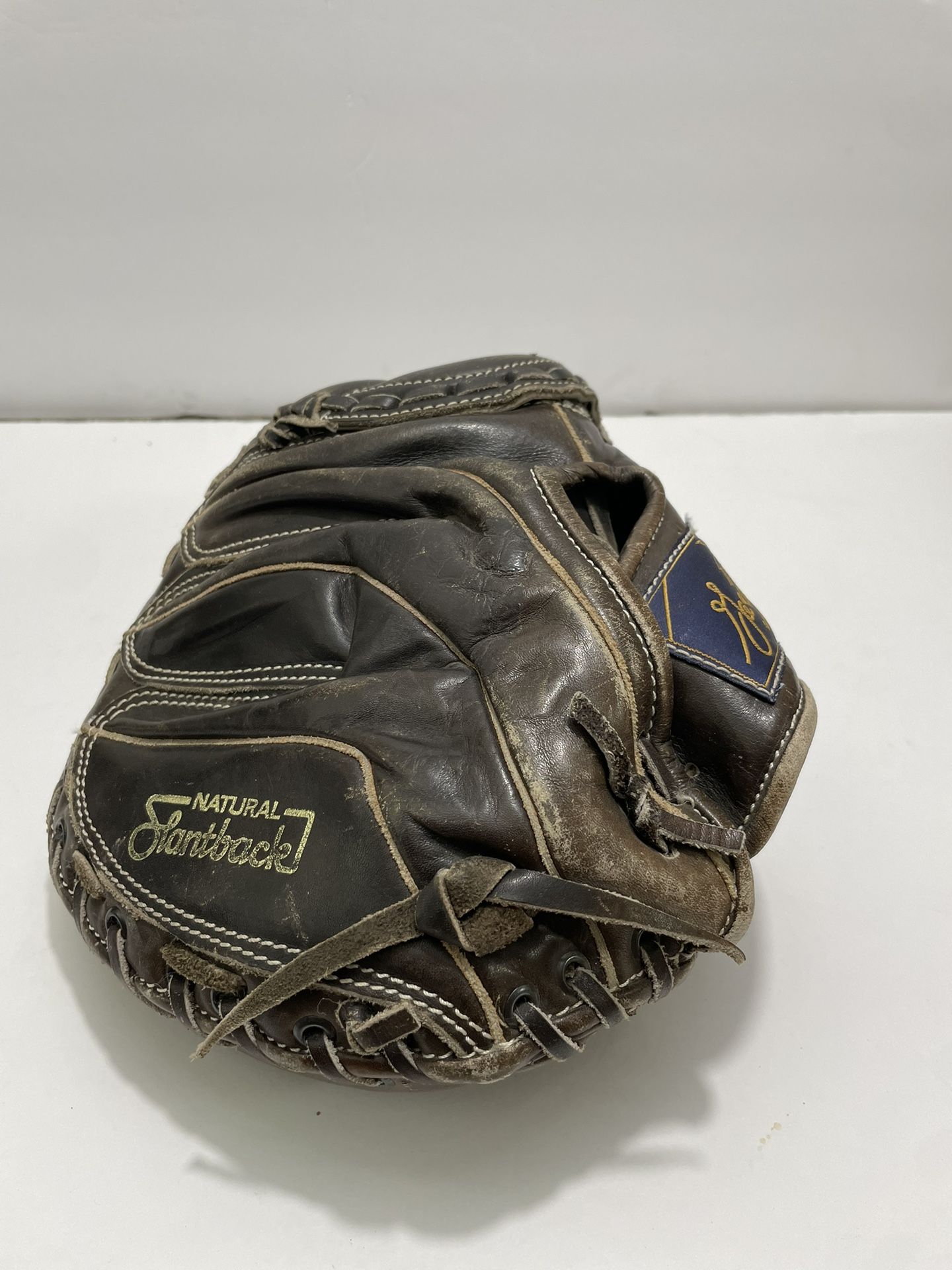 Vintage Barraza “Gazelle Baseball Mitt Vintage Rare Natural Slantback