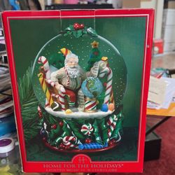 Lighted Musical Water globe