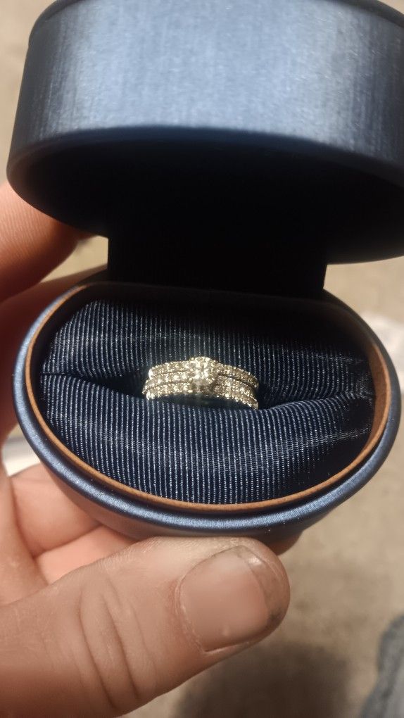 $8k Ring For $2k Or Trade