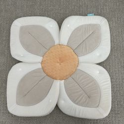 Blooming Bath Lotus Baby Bath Cushion