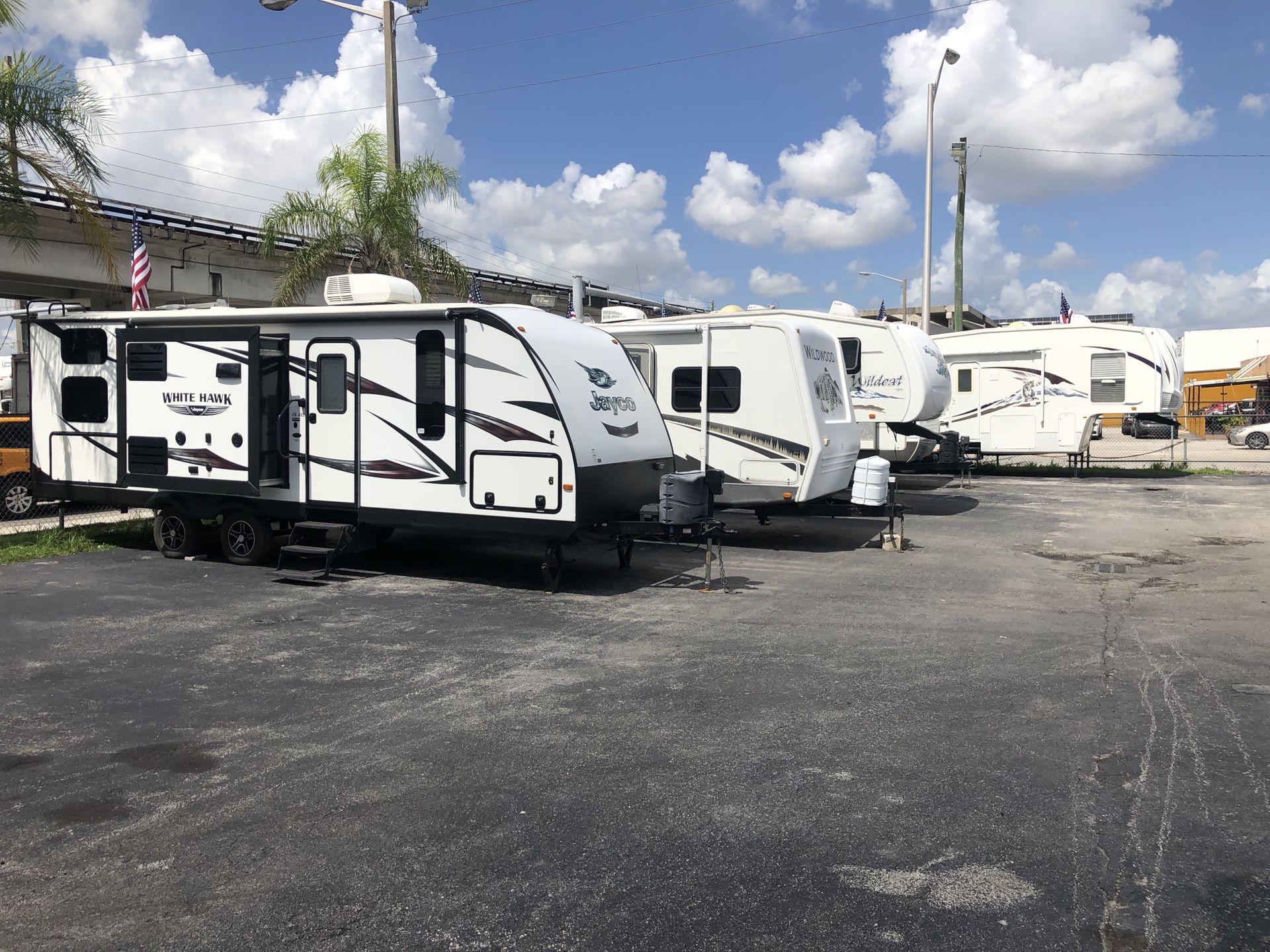 Rv’s trailer en ventas 3699 nw 79 st Miami fl 33147 #786:327:1327