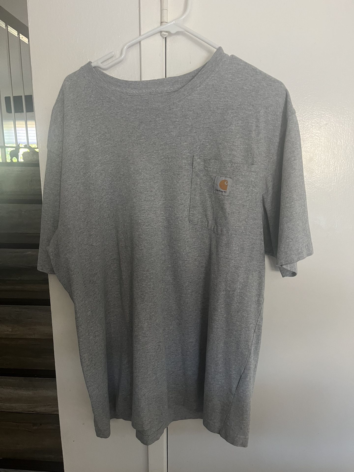 Carhartt T Shirt 👕 Size Large 3 Shirts Good Conditions $30 Or Trades