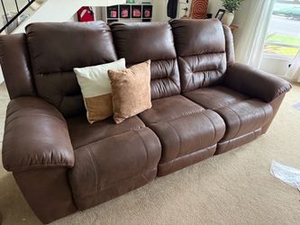 Sofa set with rocking recliner