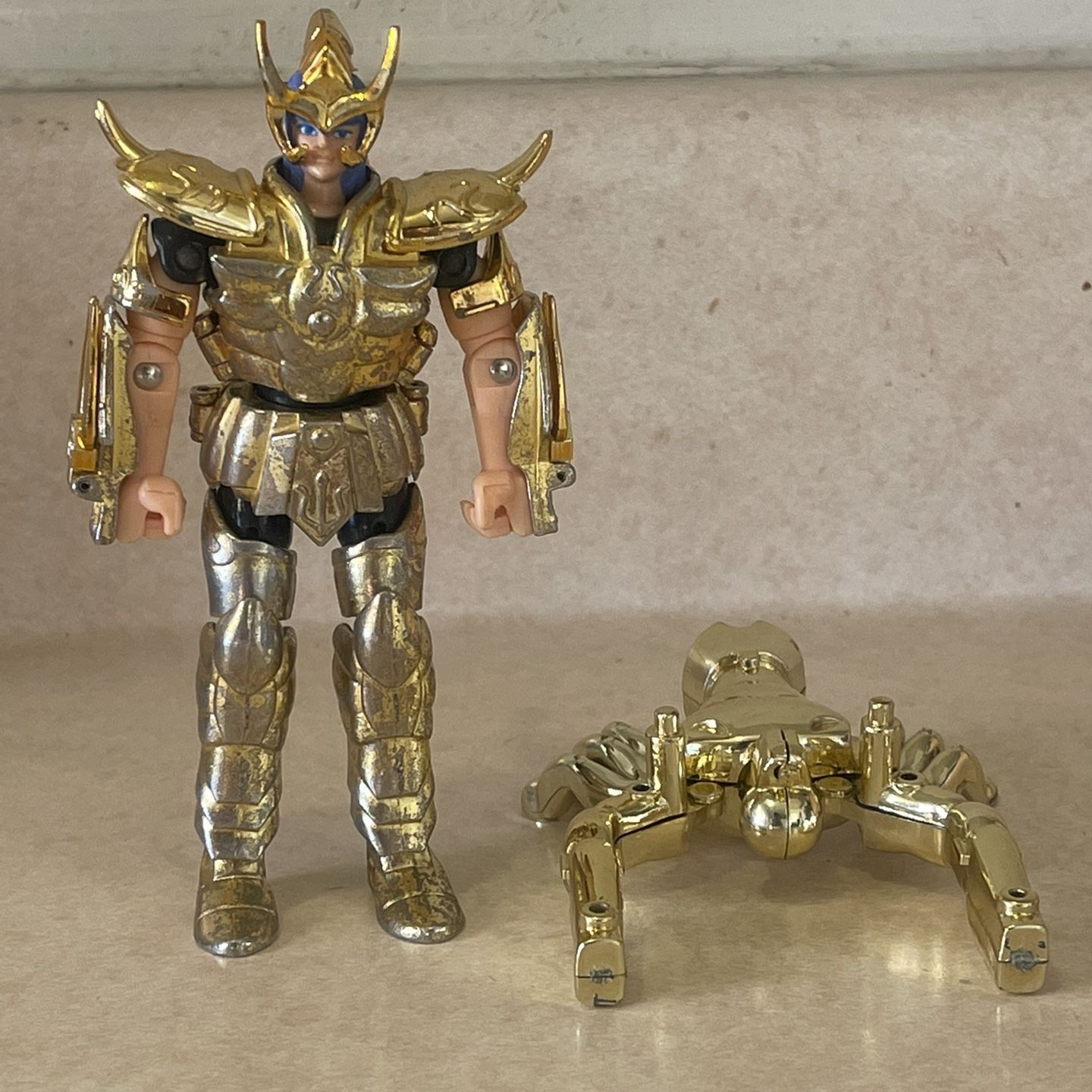 金鯱　7号　6個 Saint Seiya Milo Scorpio Bandai Japan 1987 Vintage for Sale in Los