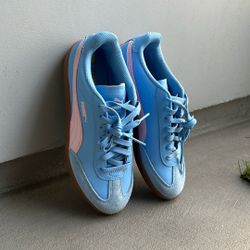 Puma Sneakers