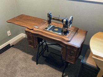 Vintage White Sewing Machine with Table