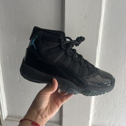 Jordan Men Size 7, 7.5, 8.5, 9, 9.5, 10.5, 11, 13