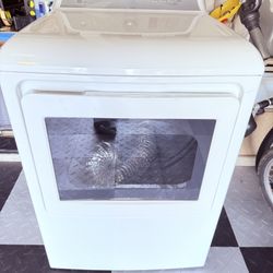 GE Electric Dryer - White 
