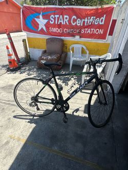 Vilano R2 street bike