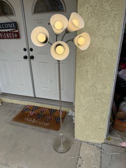 Floor lamp