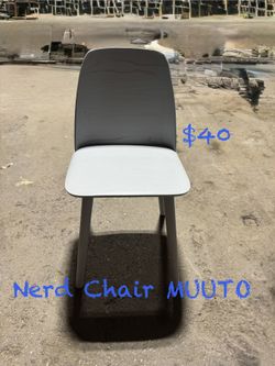 Nerd Chair MUUTO