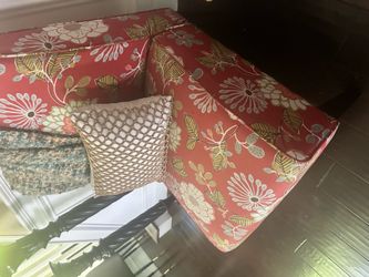 Accent chair
